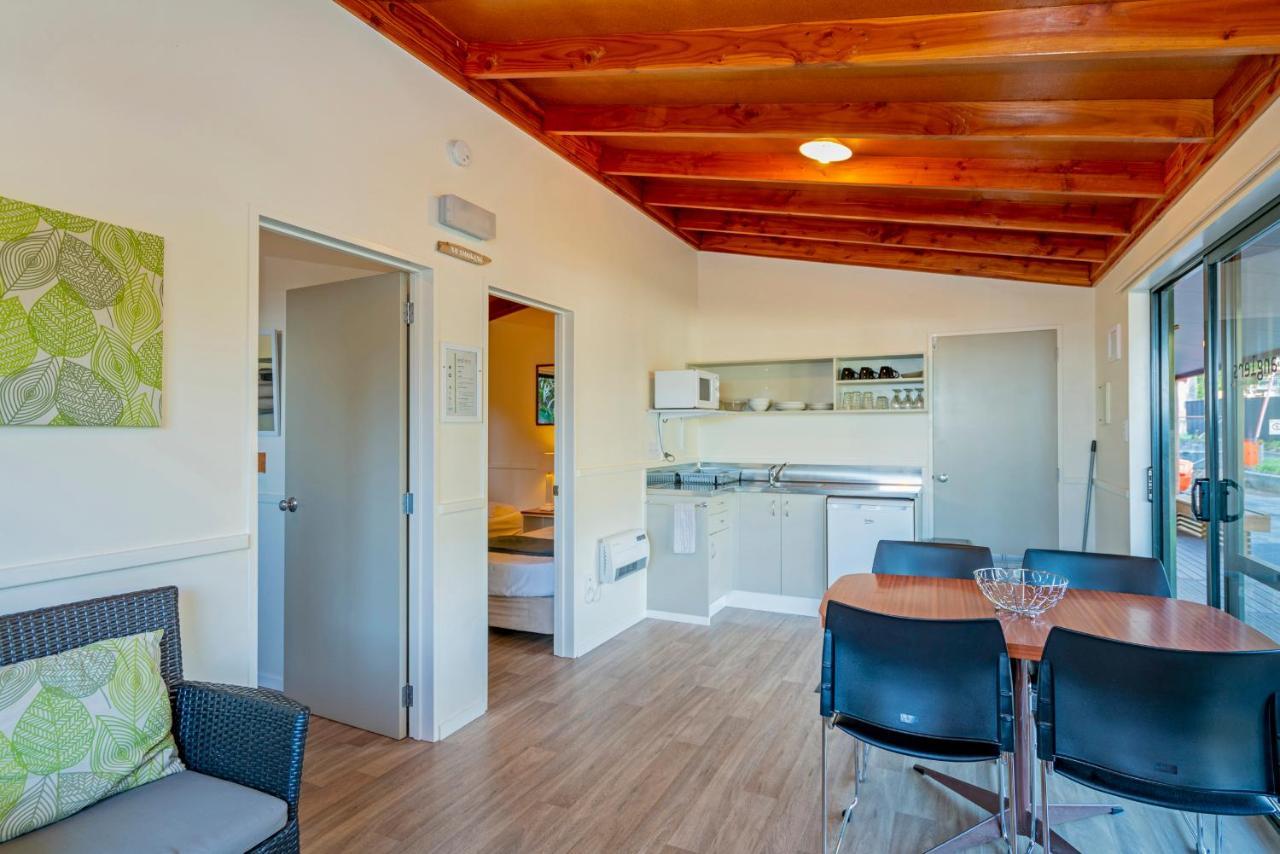 Anglers Lodge Coromandel エクステリア 写真